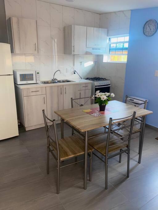 Cozy 1-Bedroom Apartment Close To City Center Willemstad Exteriér fotografie